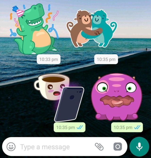 WhatsApp annuncia l aggiornamento con gli adesivi per